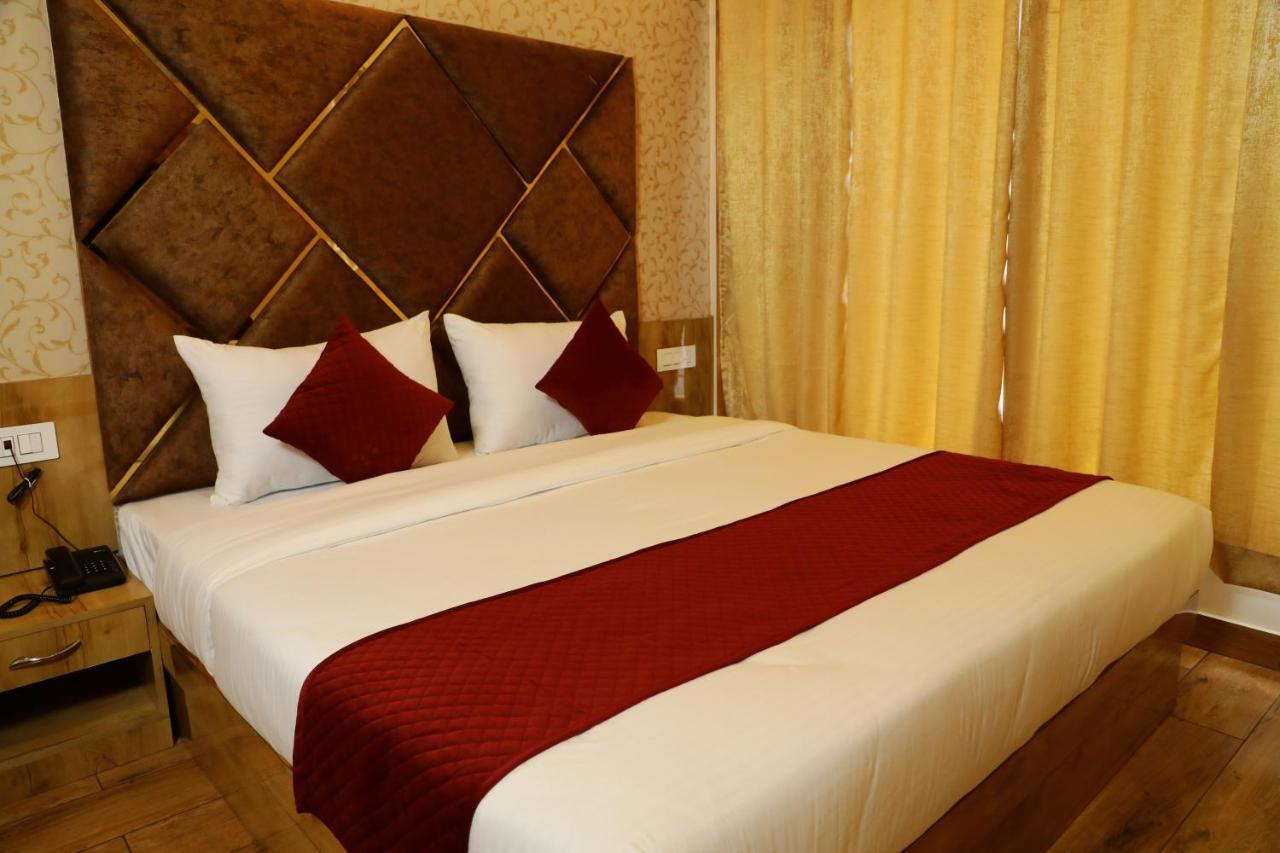 Dee Ess Residency Bed & Breakfast *