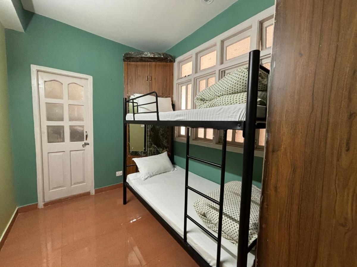 Zu-zu Hostel