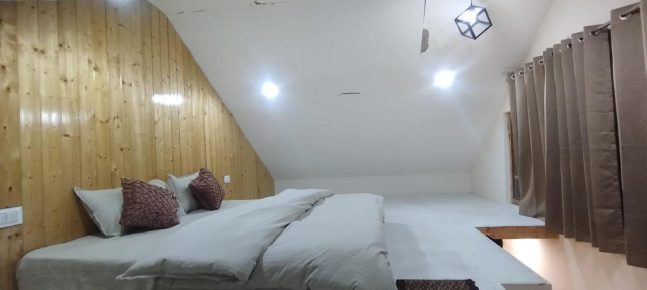 Tree Nest Resort *