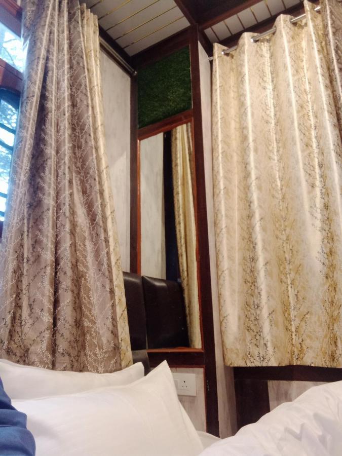 Royal King Bed & Breakfast *