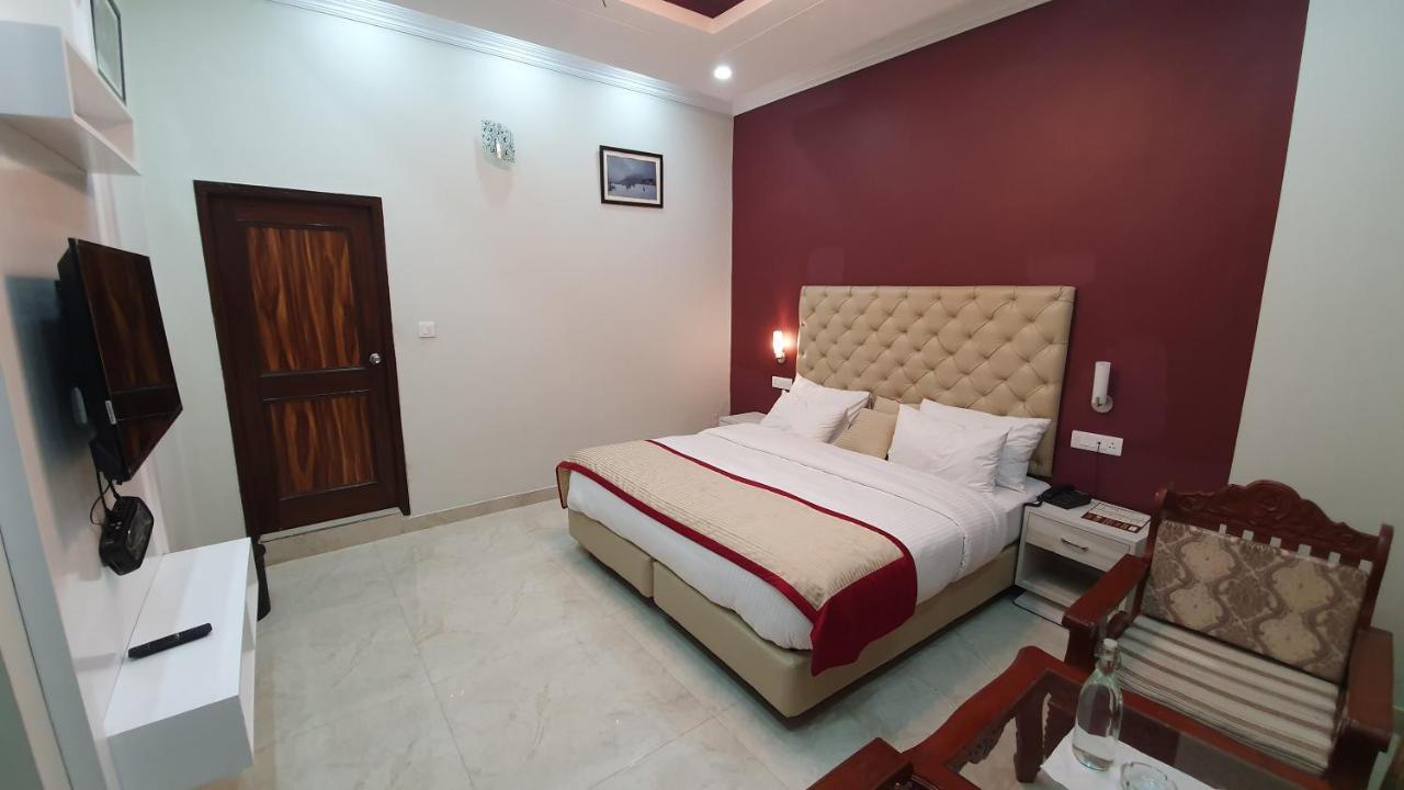 Nest * Shimla