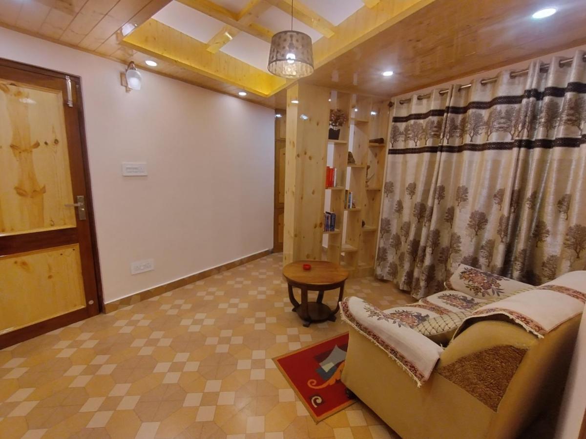 Vintage Woods Apartment *