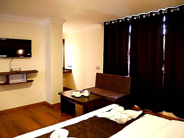Hotel Tropical & Spa