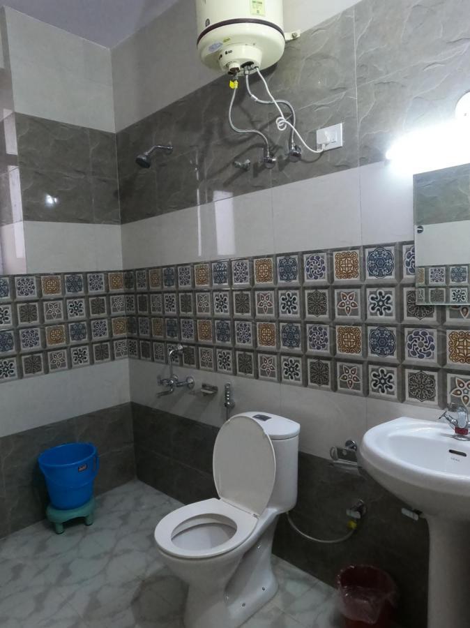 Oakswood Guest house *