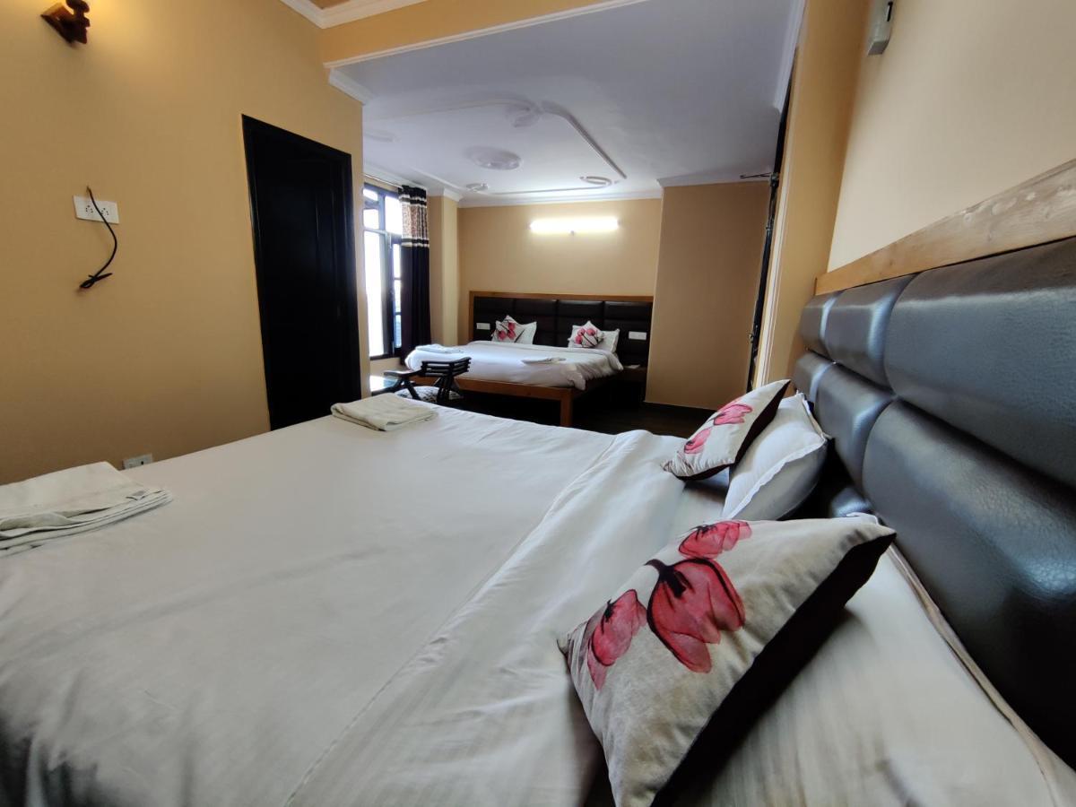 Aarika Near Mall Road Guest house