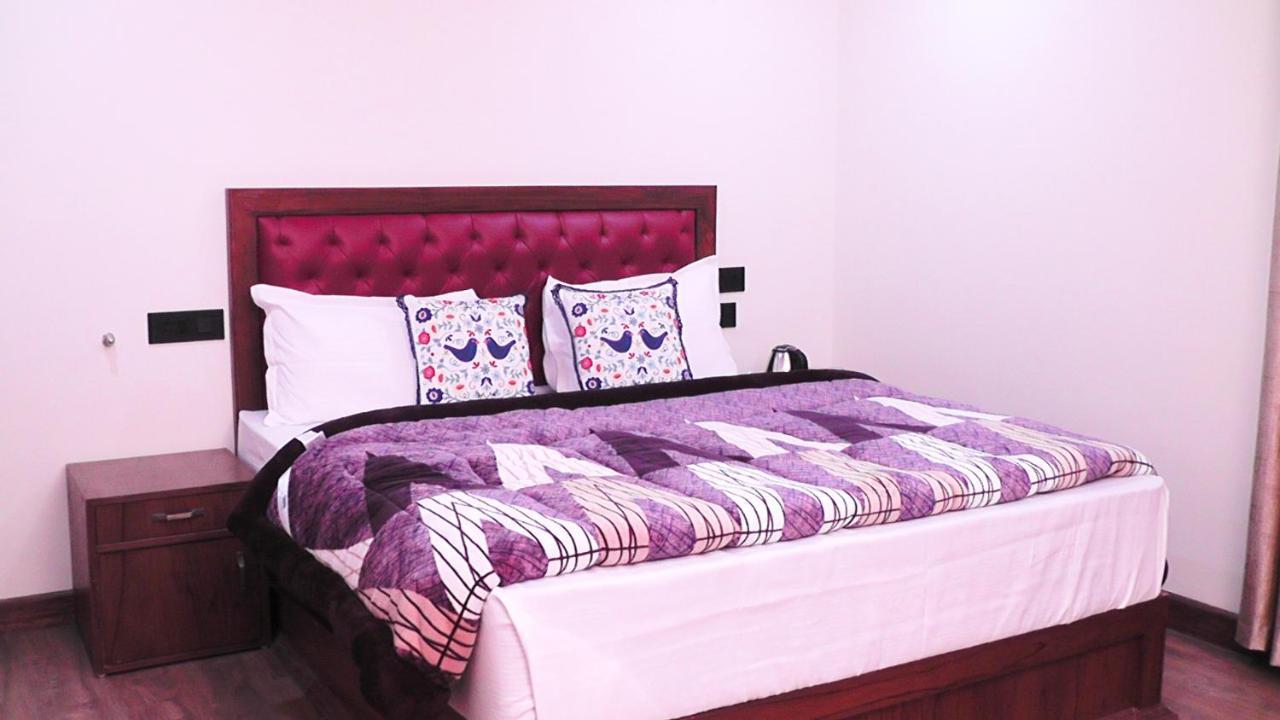 Jakhu Heights 3* Shimla