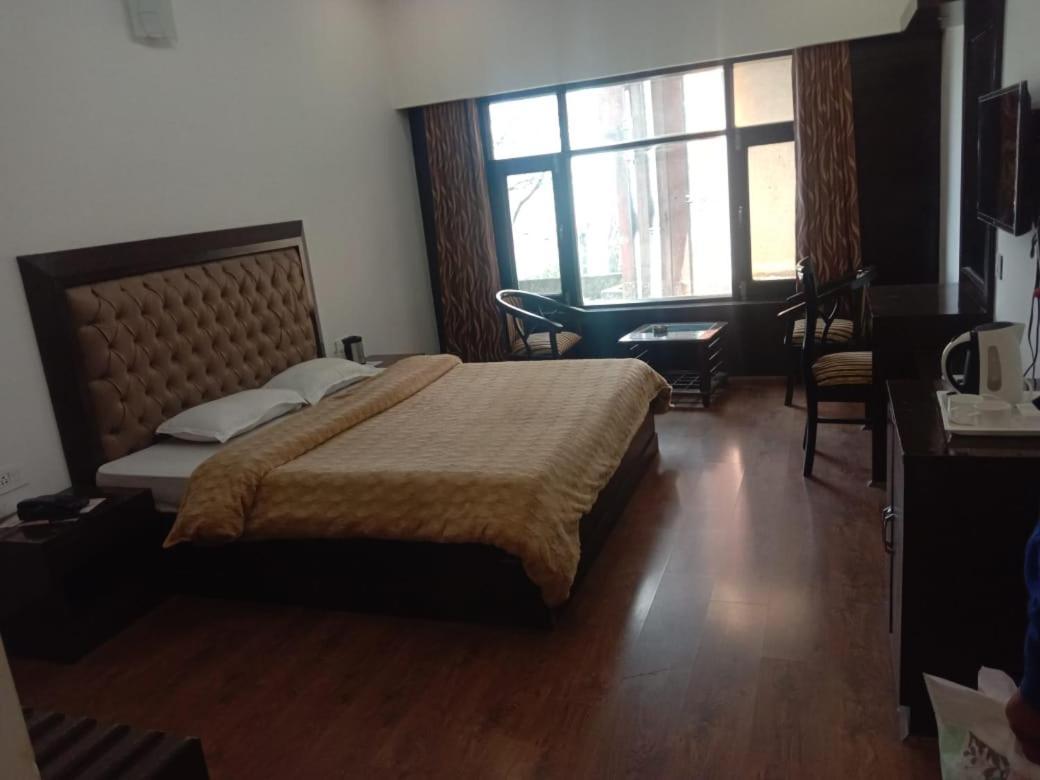 Floret Sojourn Hotel Shimla