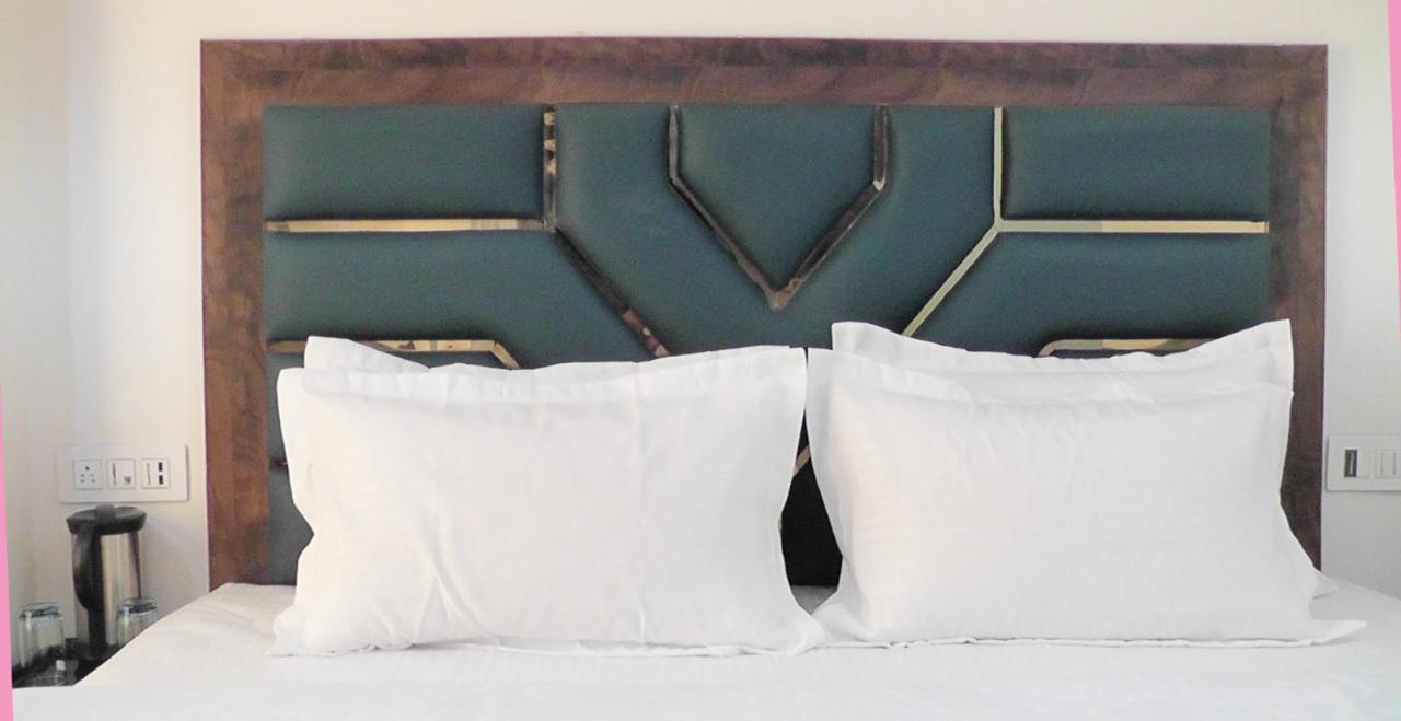 Valley Royal In Hotel