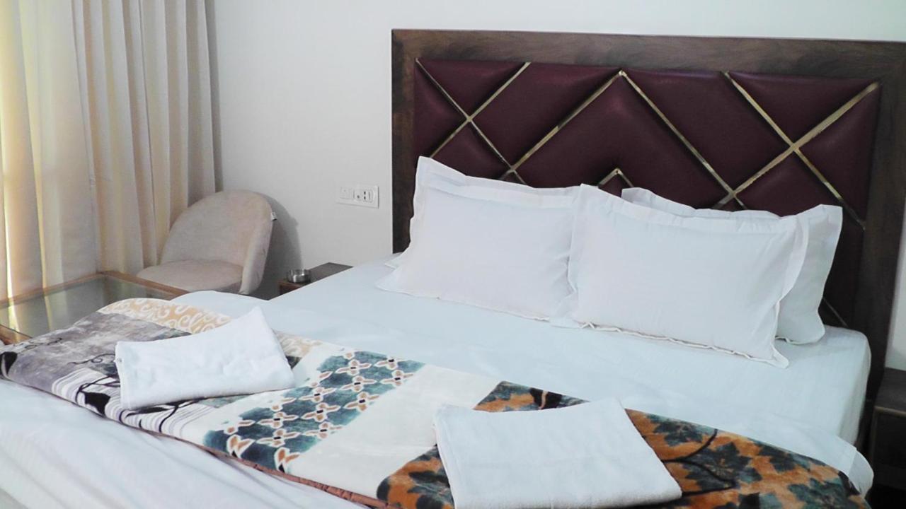 Hotel Valley Royal In Shimla