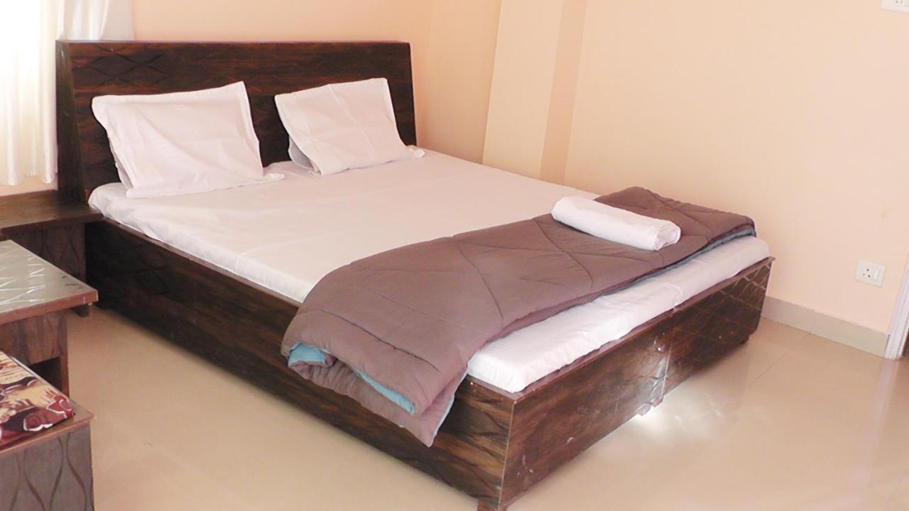Lakshay Regency Hotel 3*