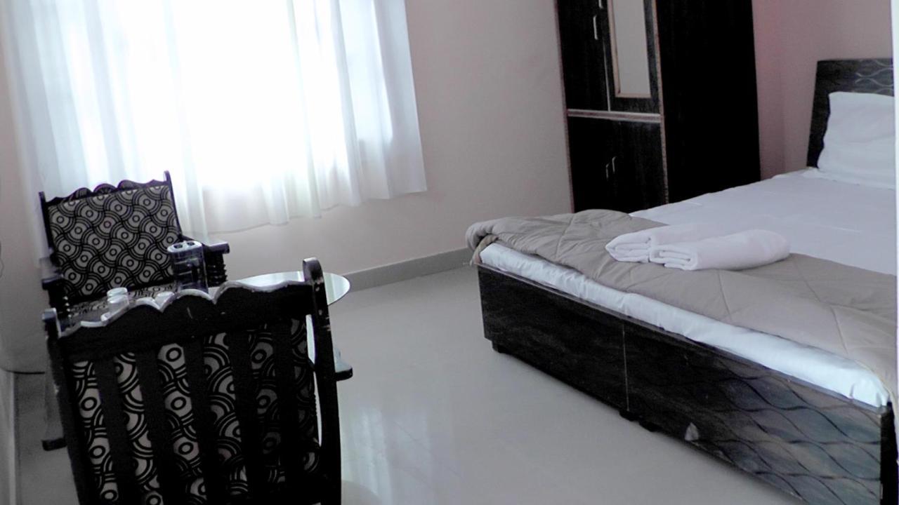 Hotel Lakshay Regency