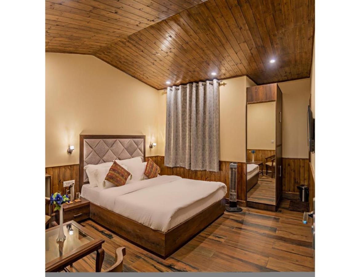 Homestay Crossroads Bed & Breakfast,
