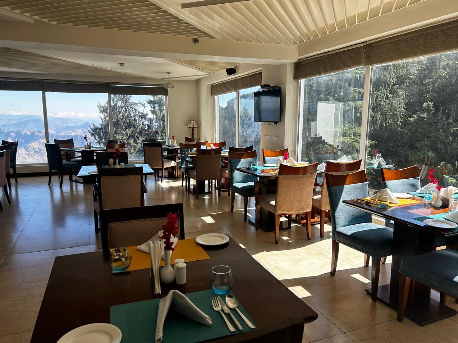 Hotel Royal Tulip Luxury Hotel, Kufri,