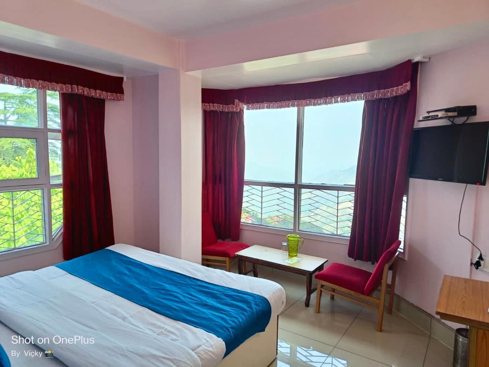 The Boho Near Mall Road Hotel