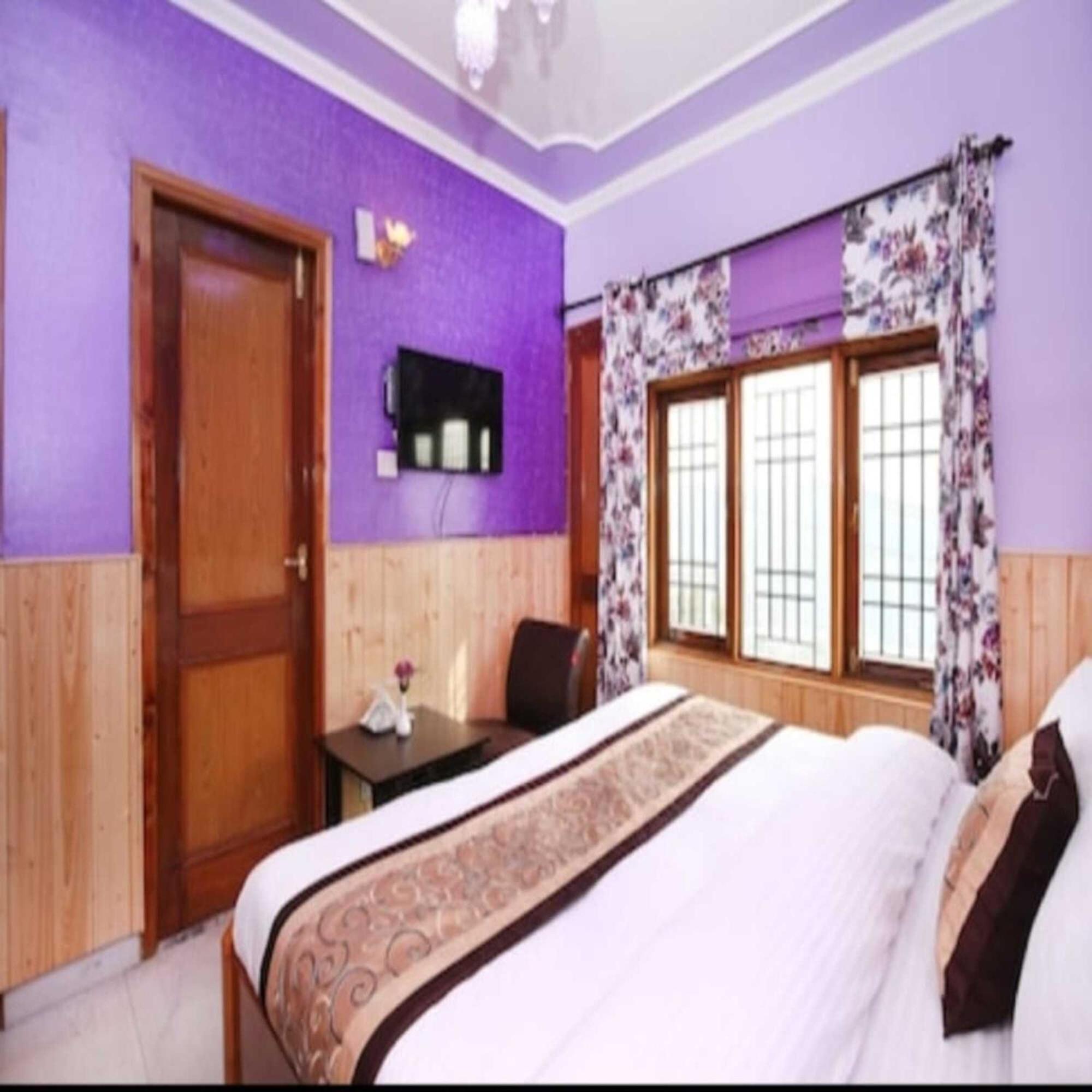 Mount View Homestay *