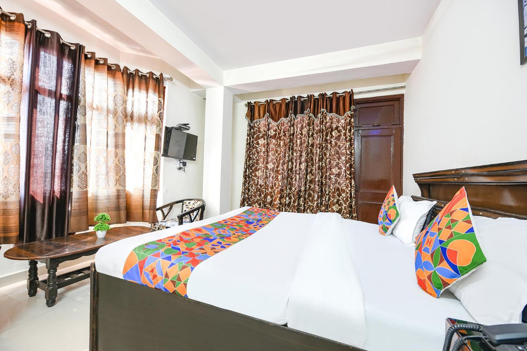 Hotel Fabhotel Ginger Grass 3*