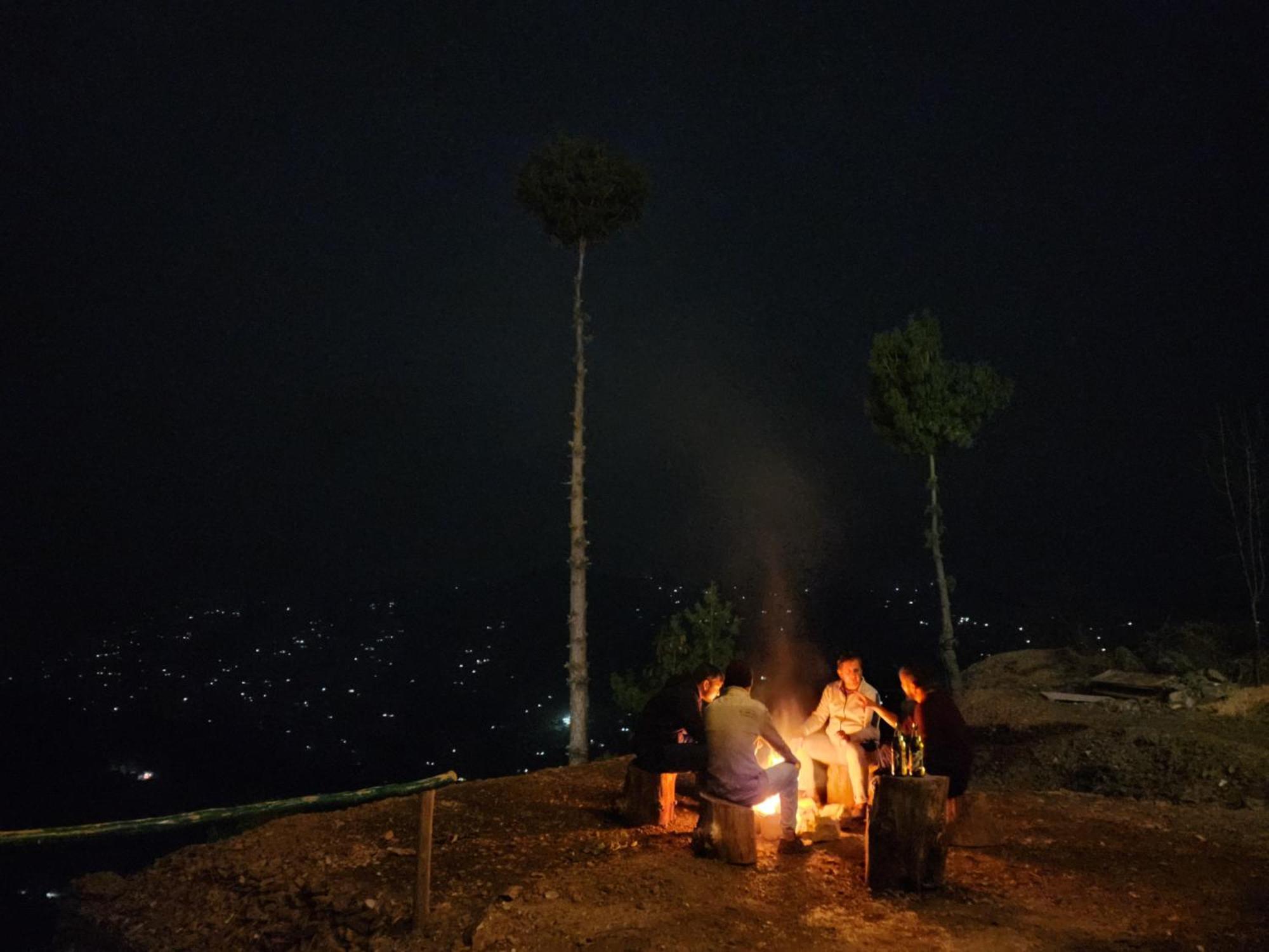 Homestay Gadegal Narkanda - & Pahadi Cafe