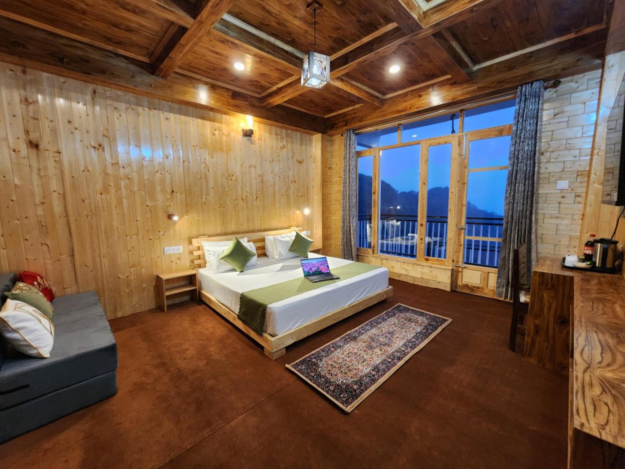 Homestay Gadegal Narkanda - & Pahadi Cafe Shimla
