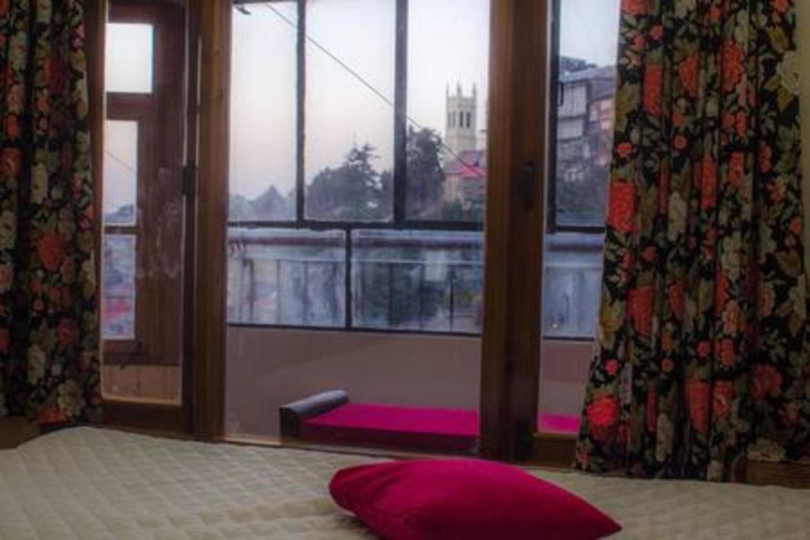 On Mall Road By Kalawati Homes * Shimla