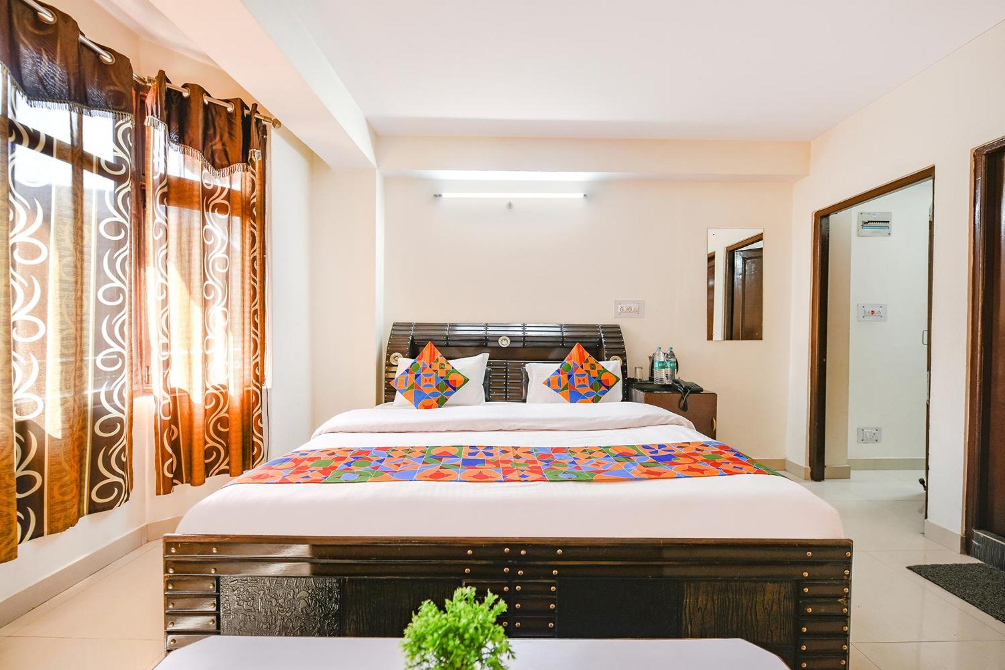 Hotel Fabhotel Ginger Grass