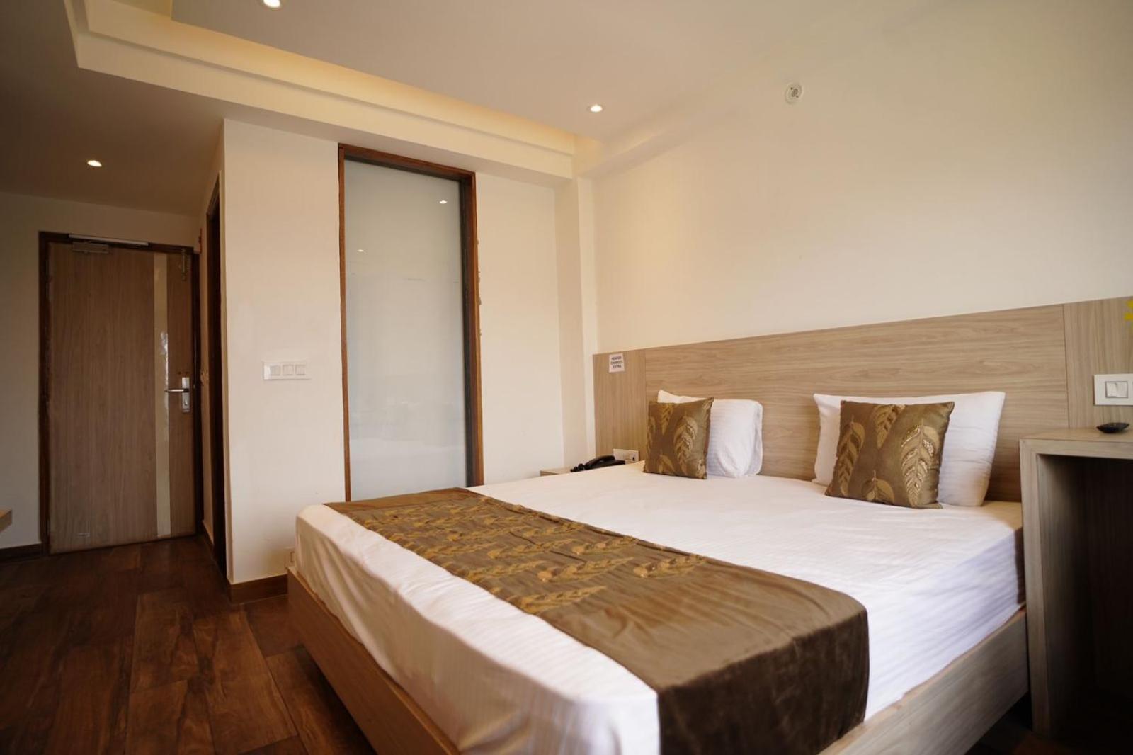 Mahaveer By Royal Collection Hotel 4*
