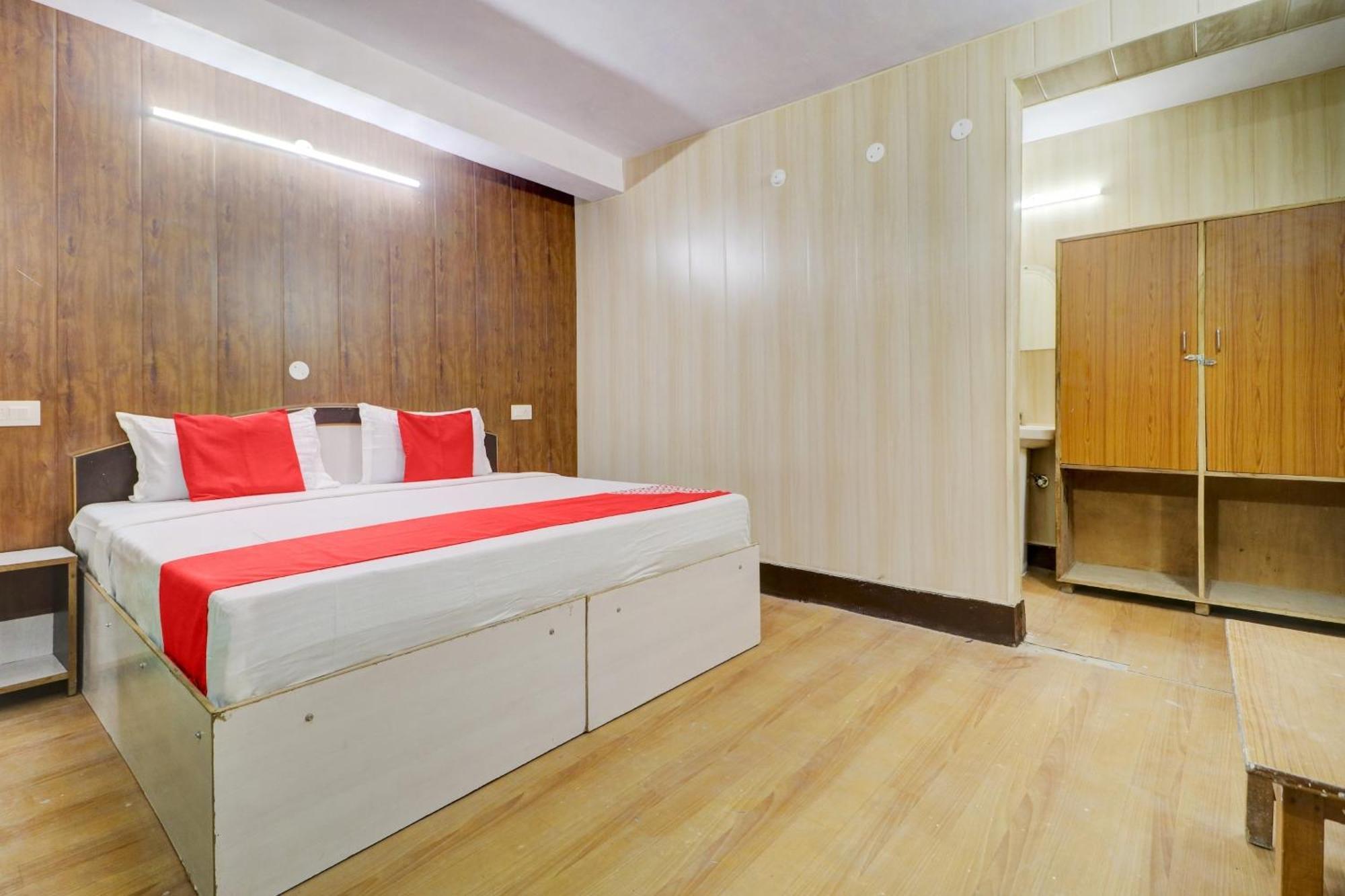 Hotel Flagship View 3*