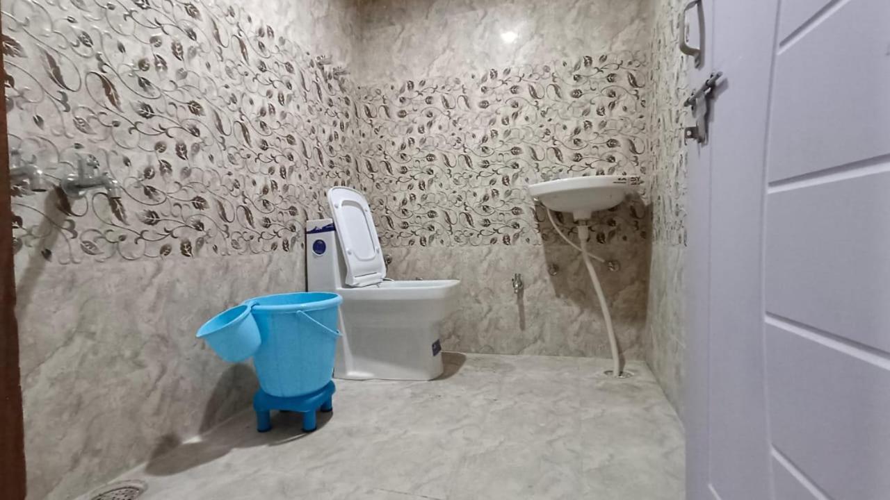 The Hostelers Homestay - Near Isbt, Bypass, Advance Study And Hpu Homestay