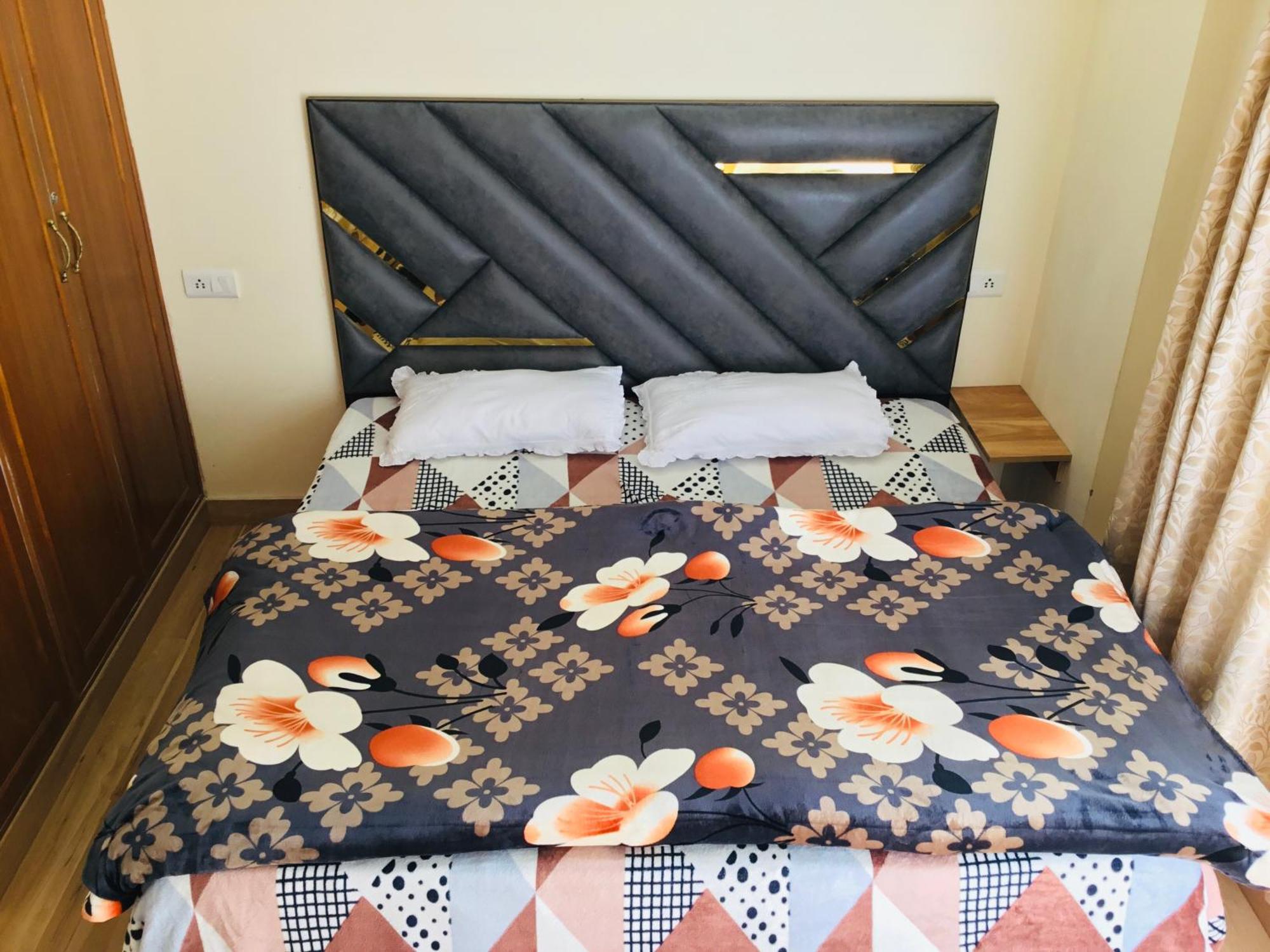 Bed & Breakfast Vibes Free Pick & Drop From Isbt