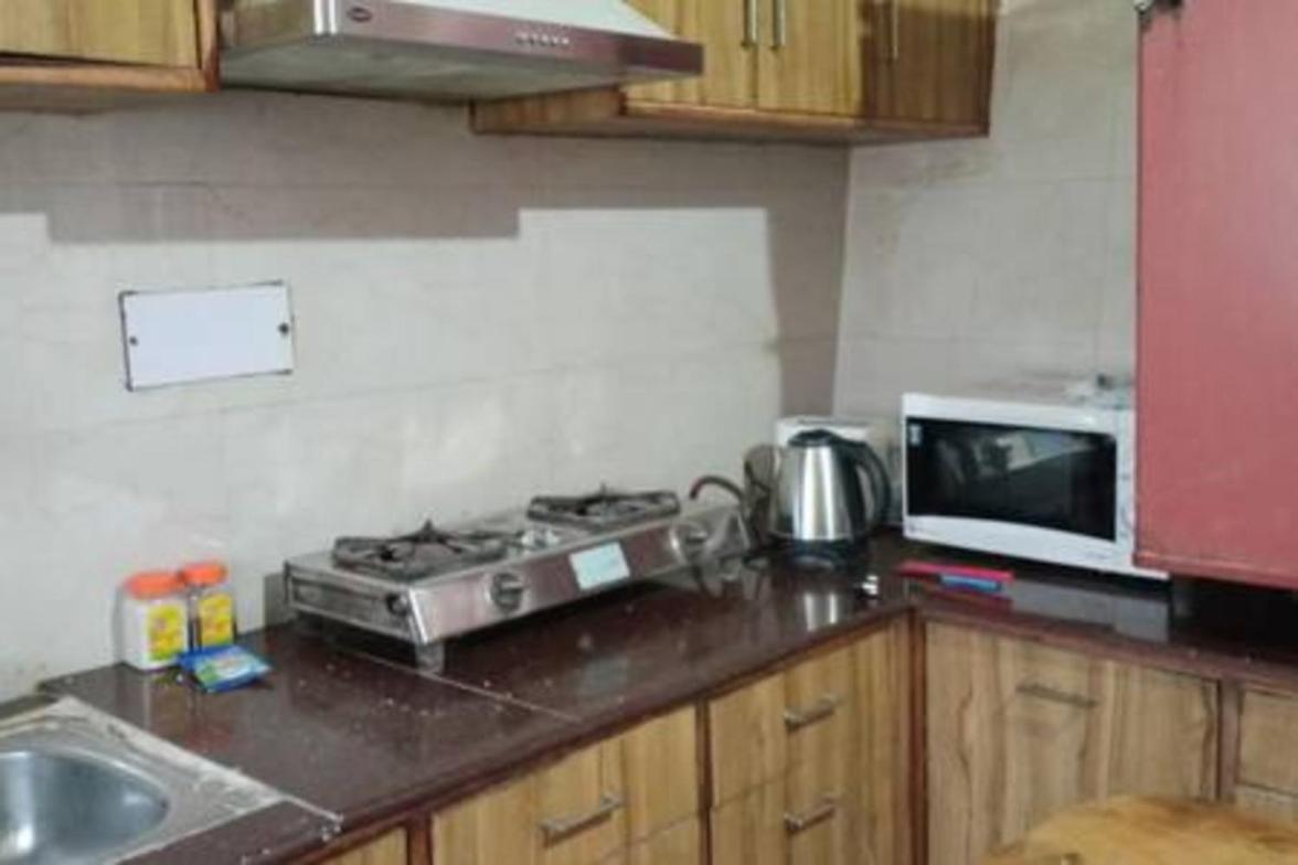 On Mall Road By Kalawati Homes Holiday home