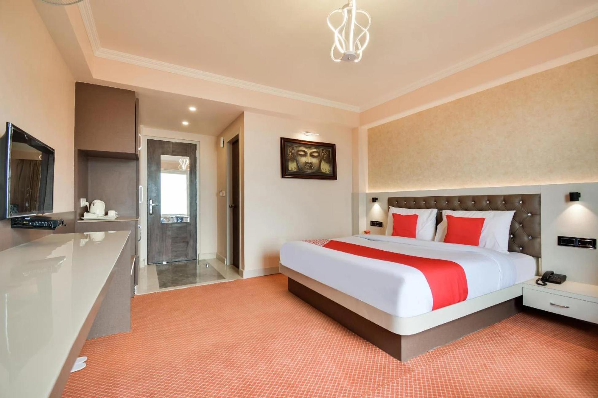 Aangan Regency 4* Shimla
