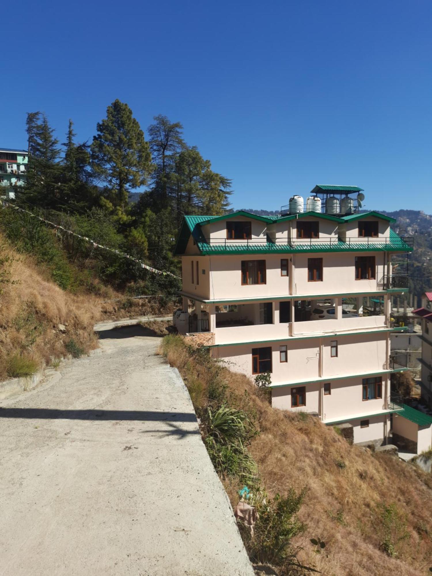 Aagaman Woods Apartment *