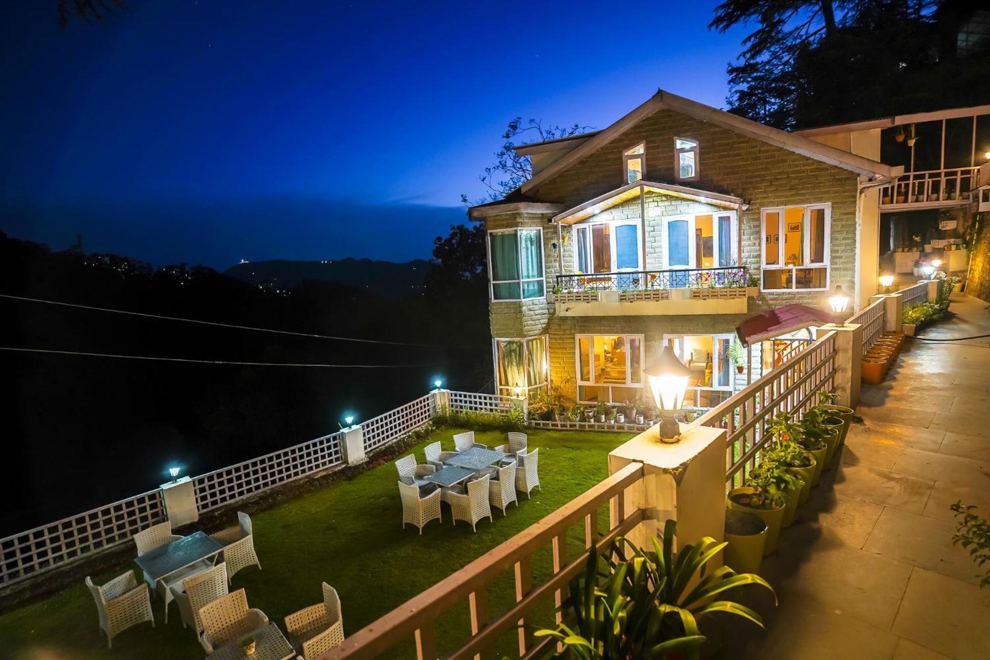 Whispering Pines Villa *