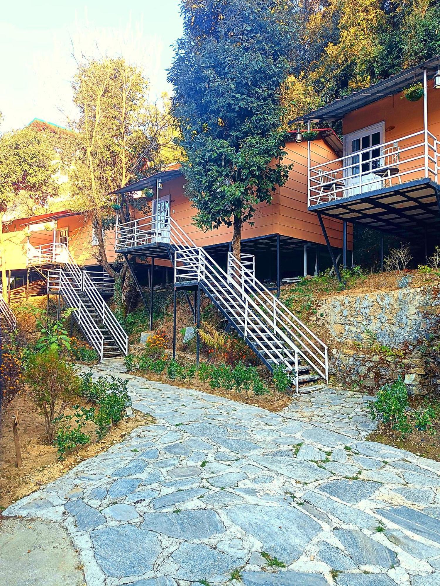 Aaroham ! Luxury By Aamod Group Resort