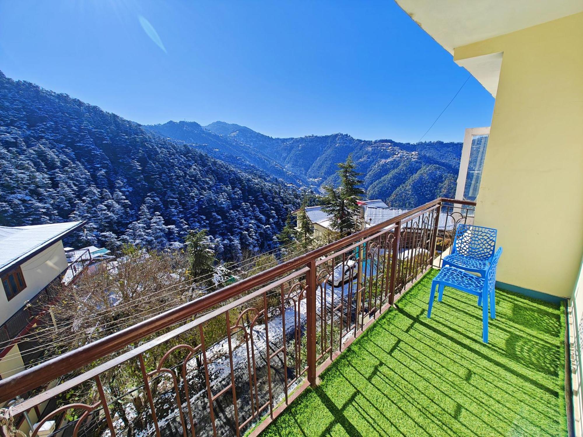 Frosty Woods Homestay Shimla
