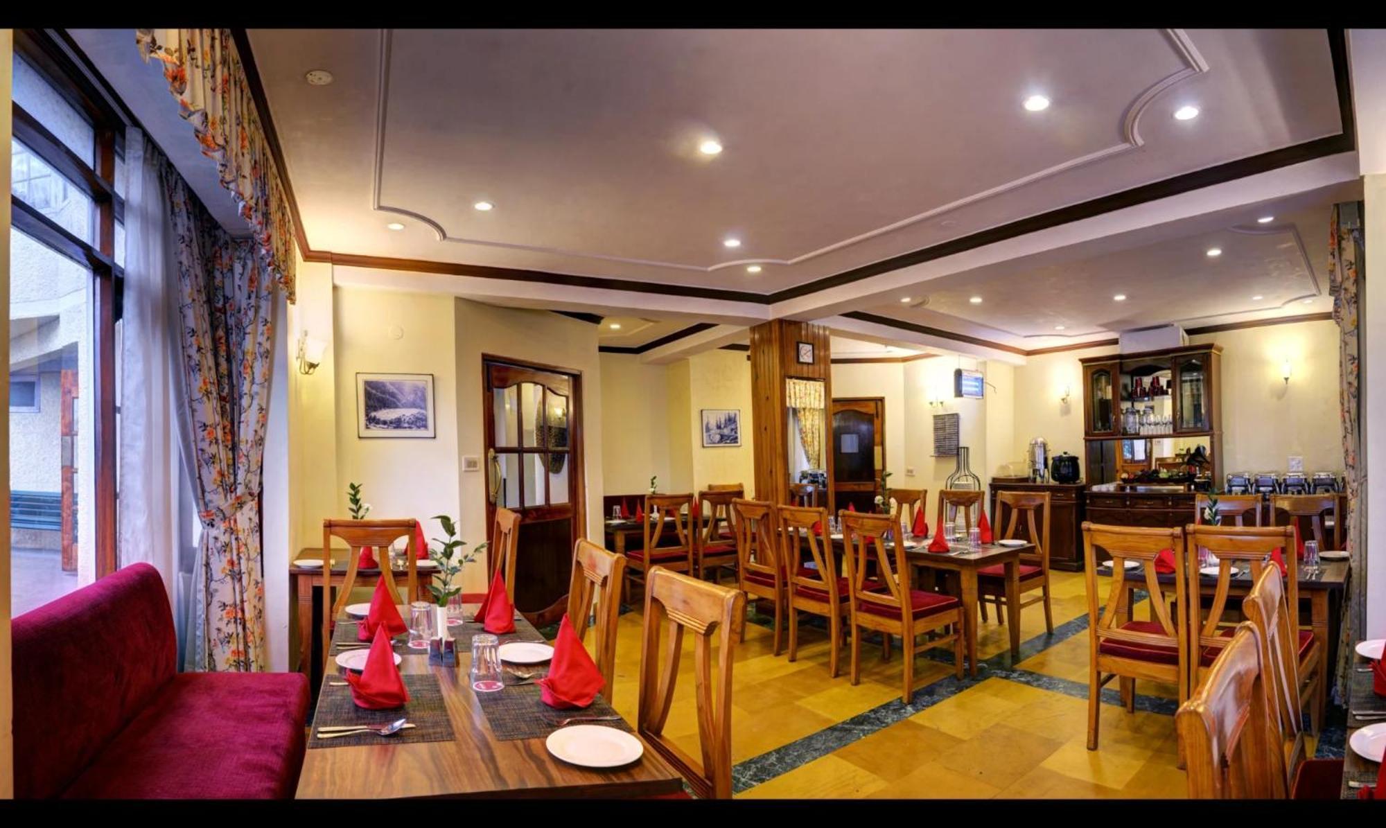 Hotel Summit Le Royale Shimla