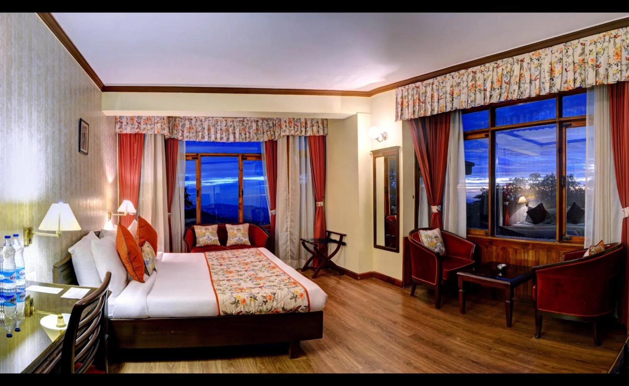 Hotel Summit Le Royale