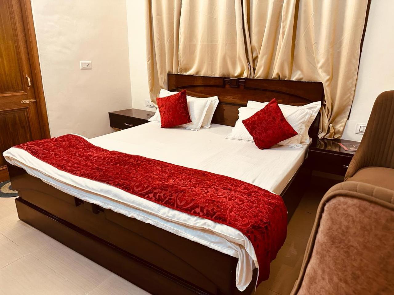 The Aston Hills - A Luxury ,
