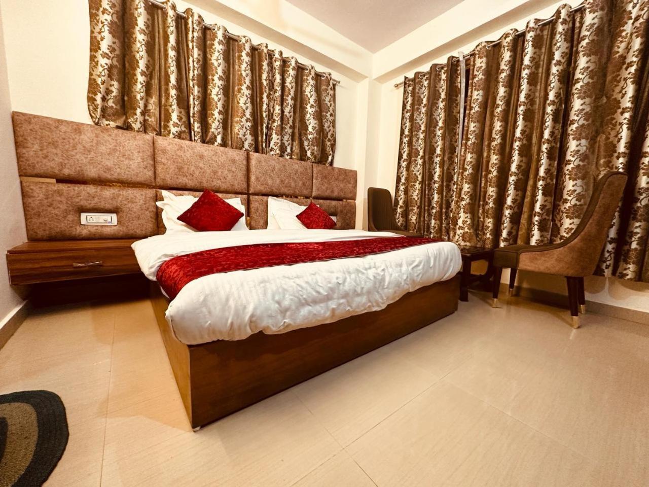 Bed & Breakfast The Aston Hills - A Luxury , Shimla