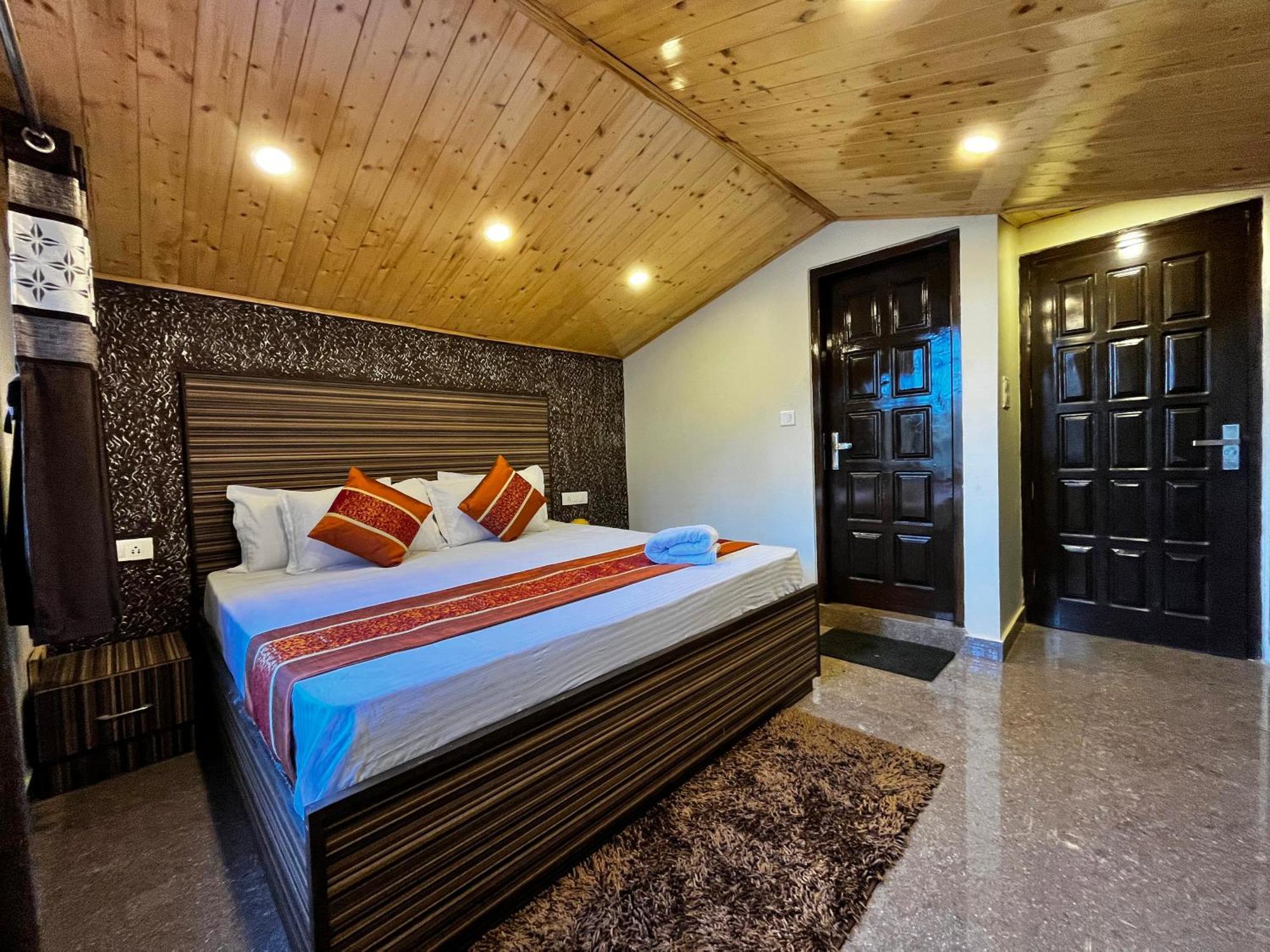 Bed & Breakfast Puri's *