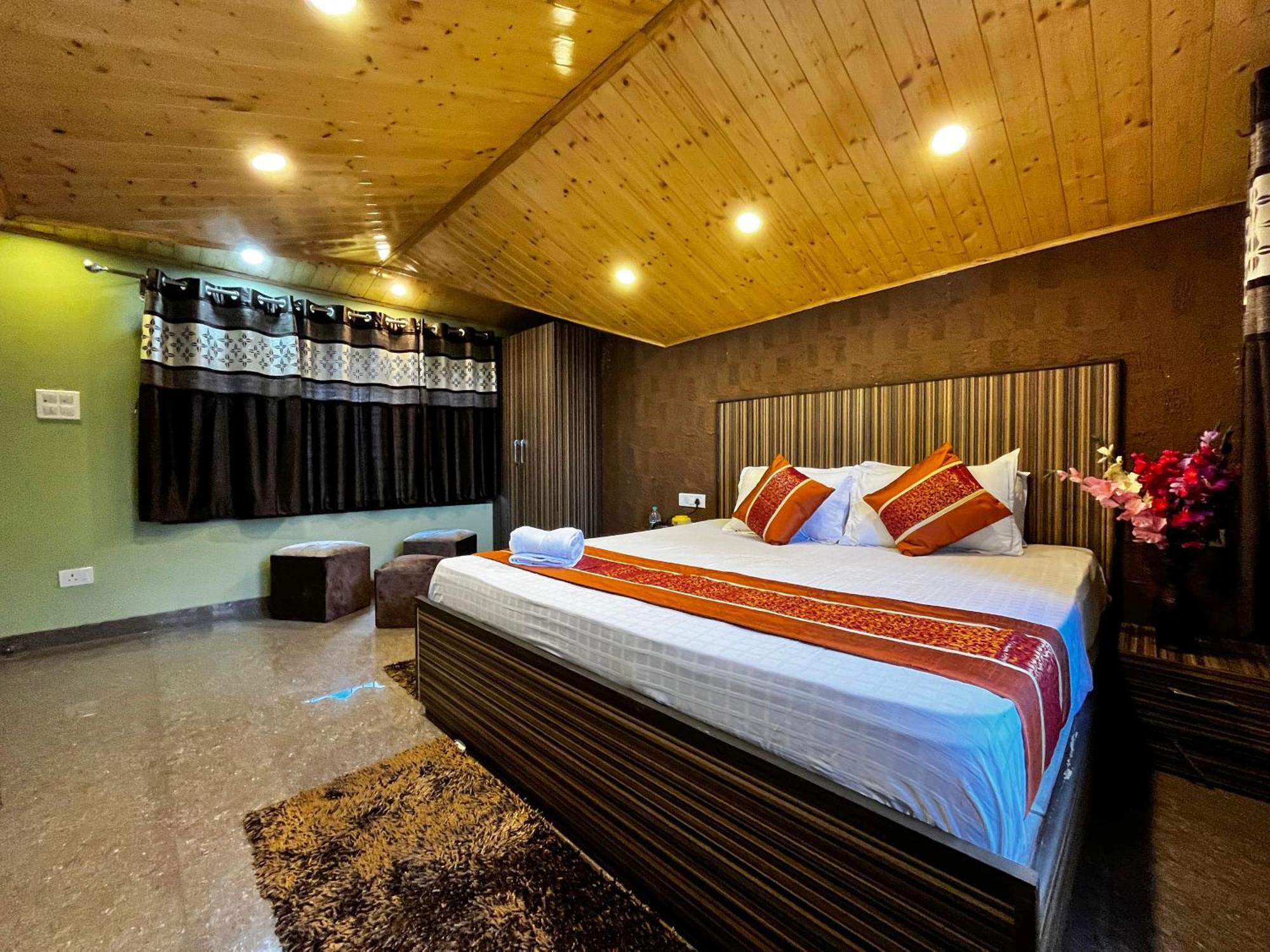 Bed & Breakfast Puri's *