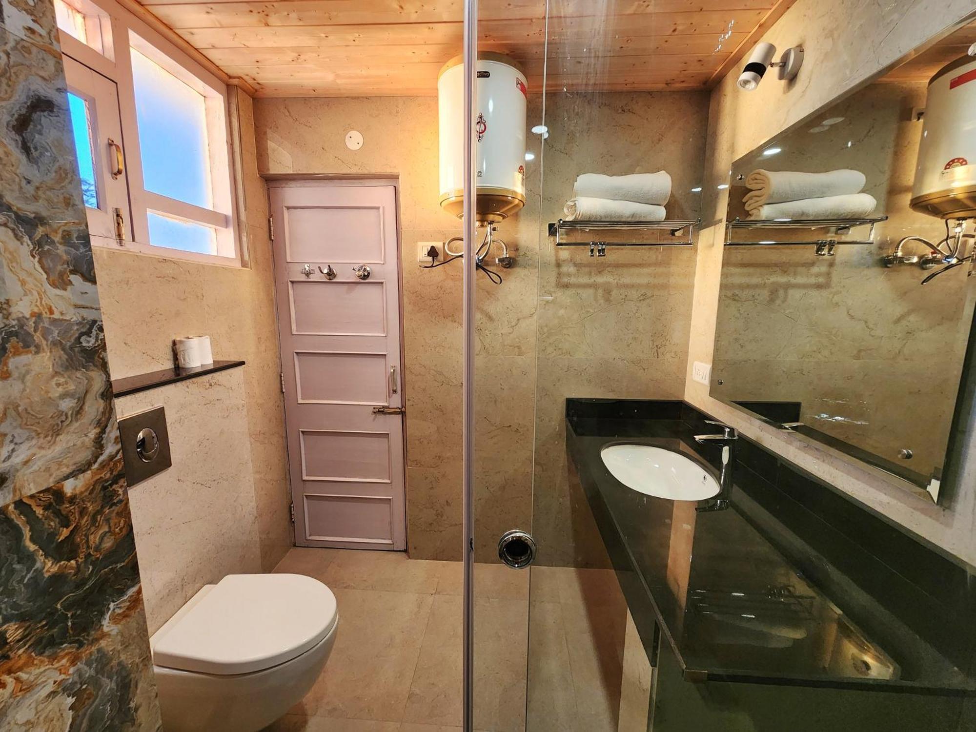 Pineview 3*