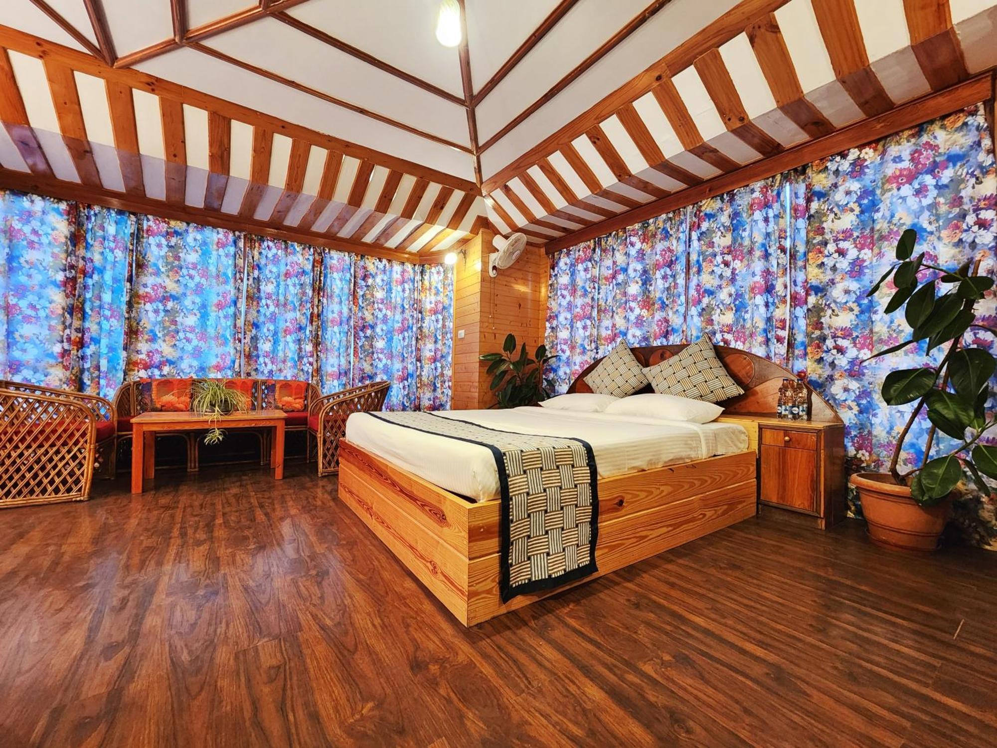Hotel Pineview 3*