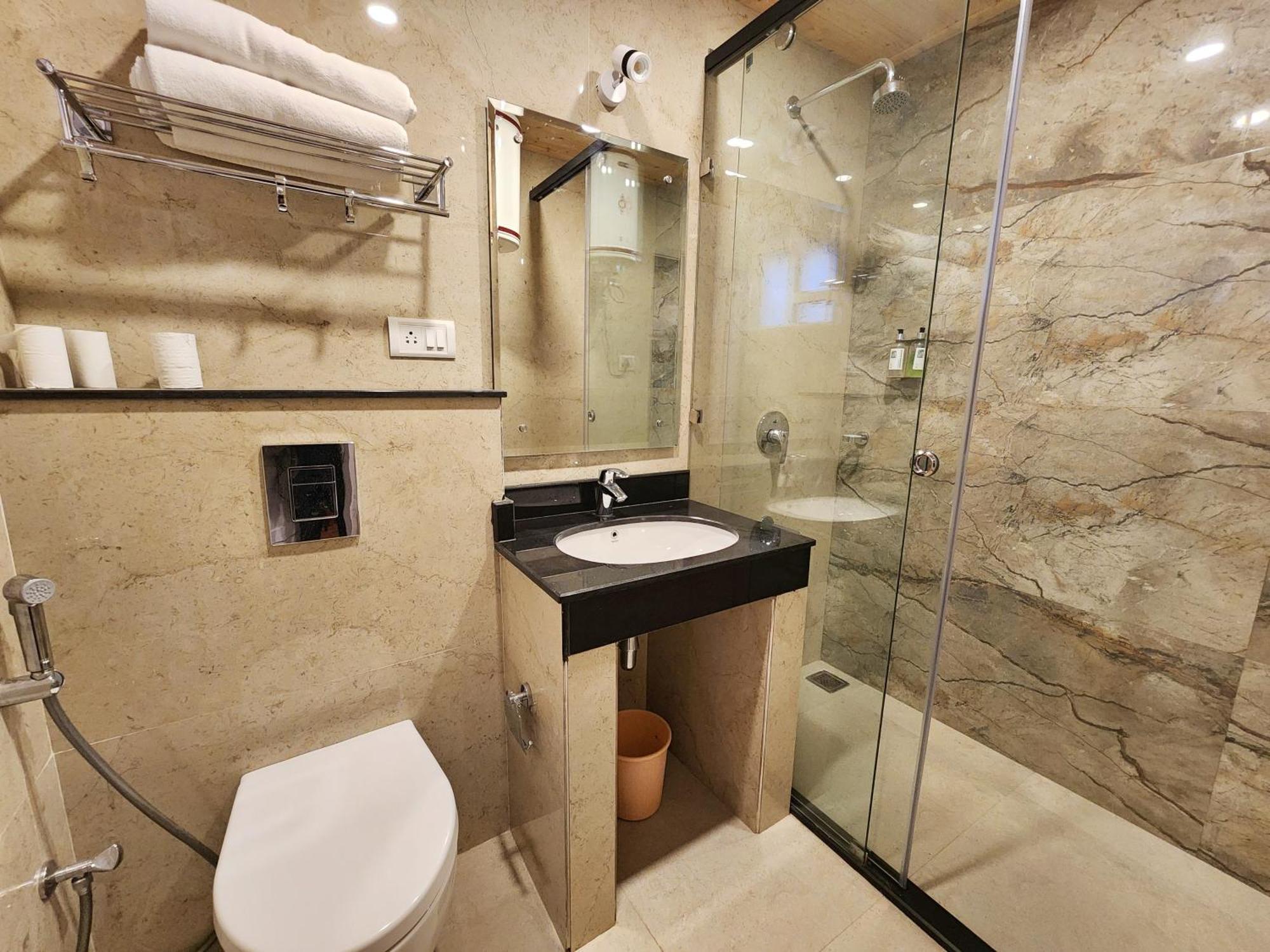 Pineview Hotel 3*