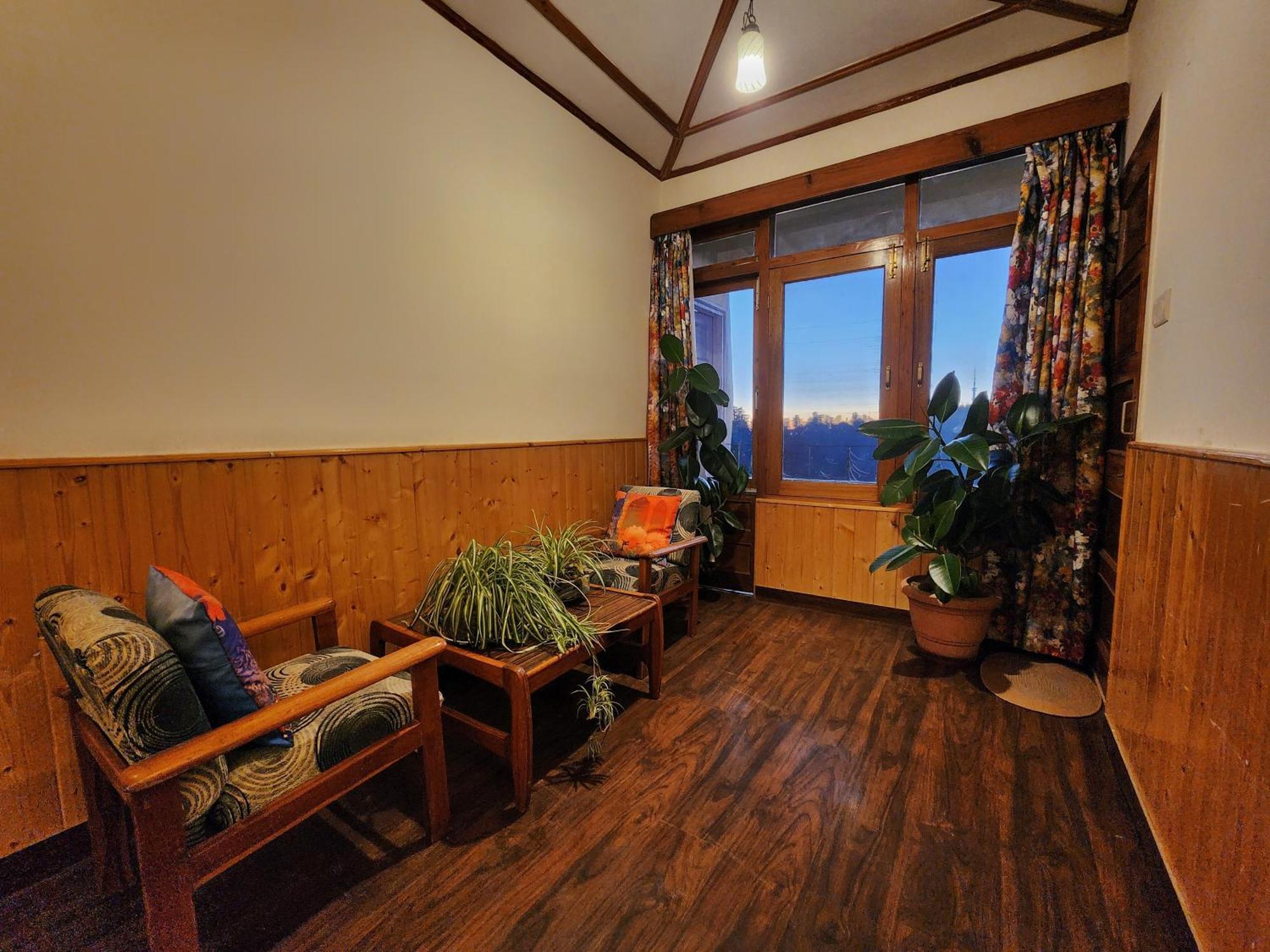 Pineview Hotel