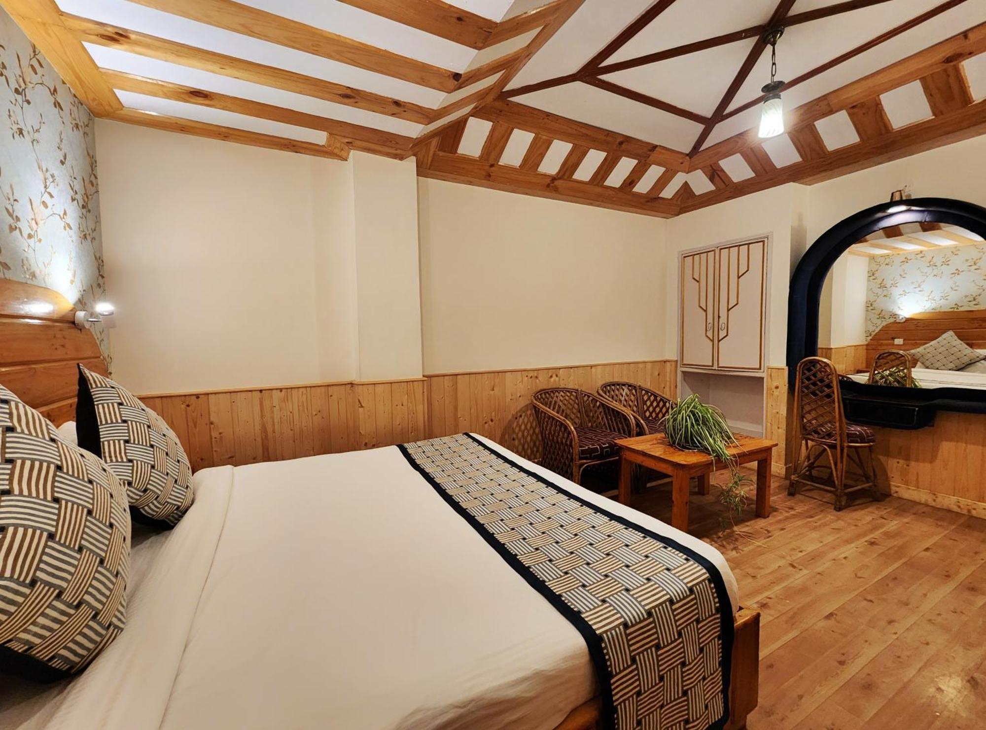 Pineview 3* Shimla