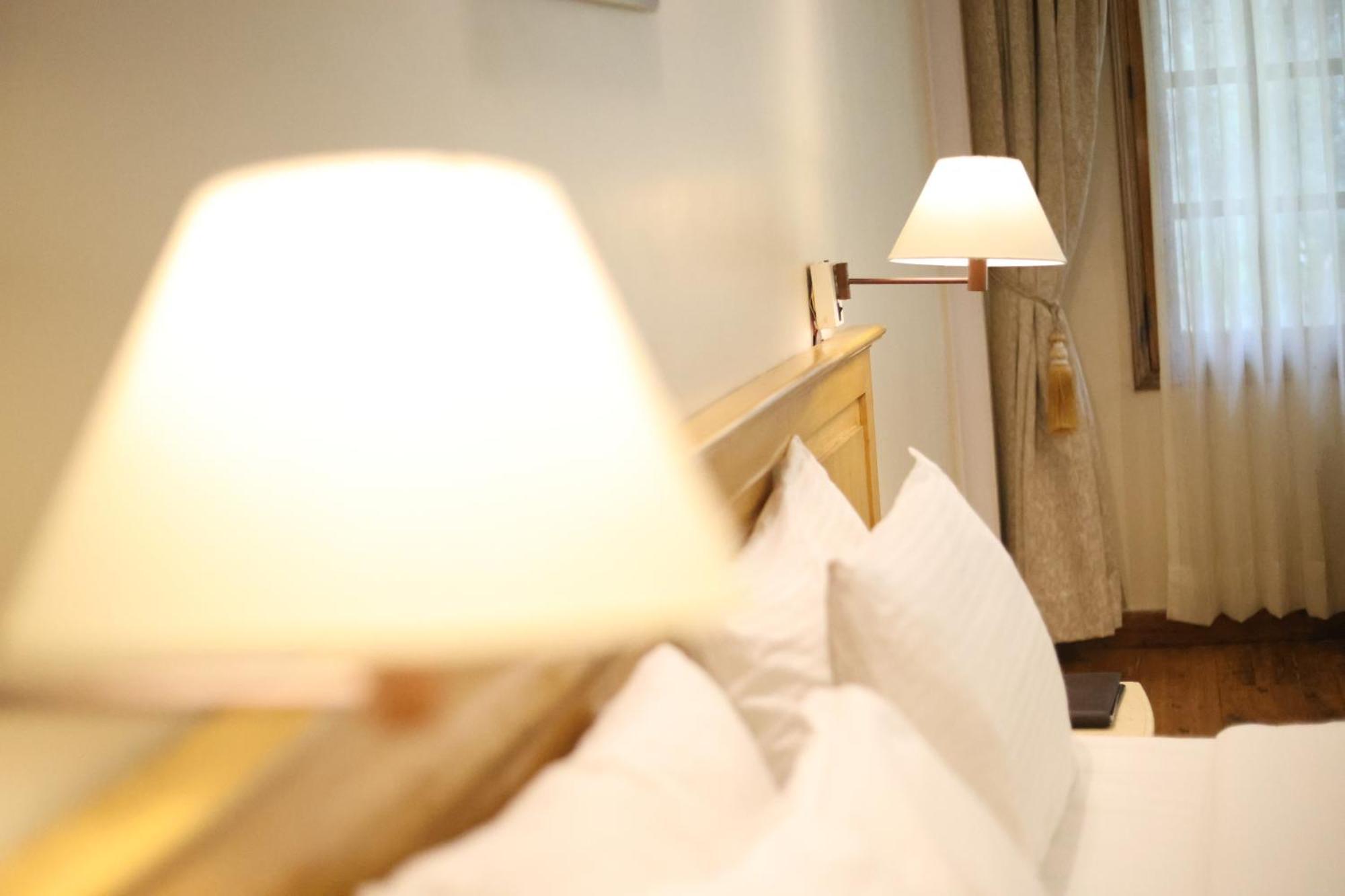 Willow Banks - Boutique 4 Star On The Mall Road 4*