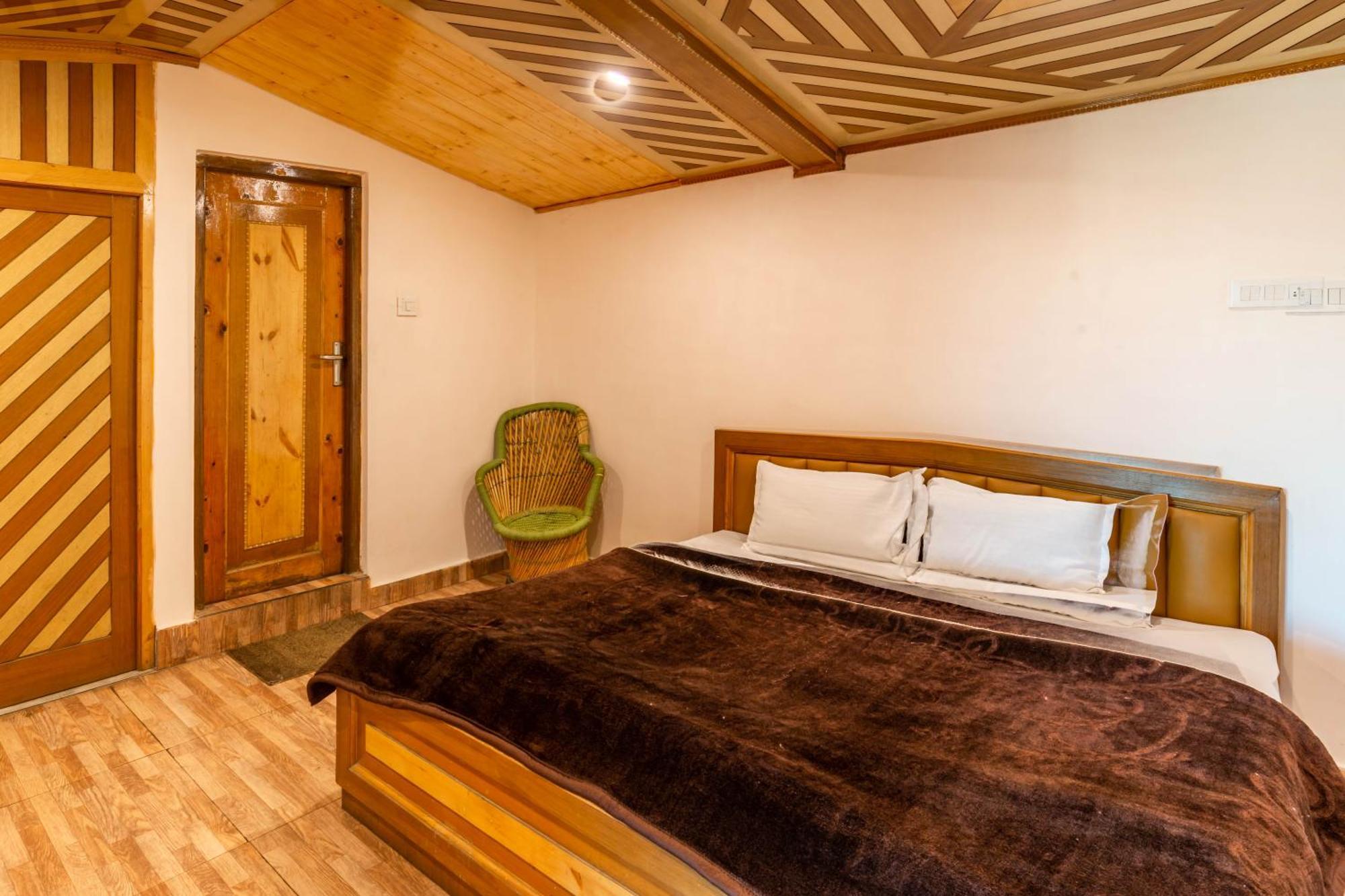 The Green Park Homestay *