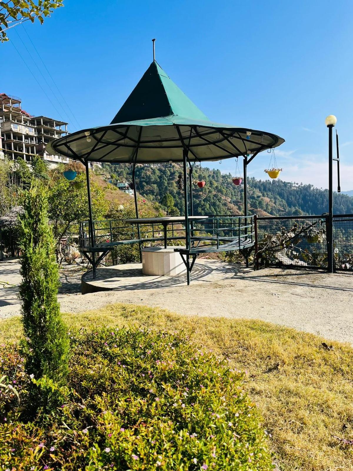 By Highland Monk Farm stay Shimla