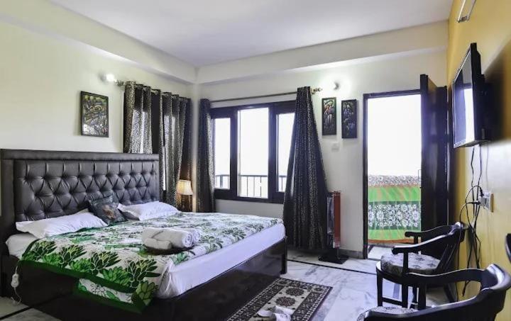 Myhome Staycations,