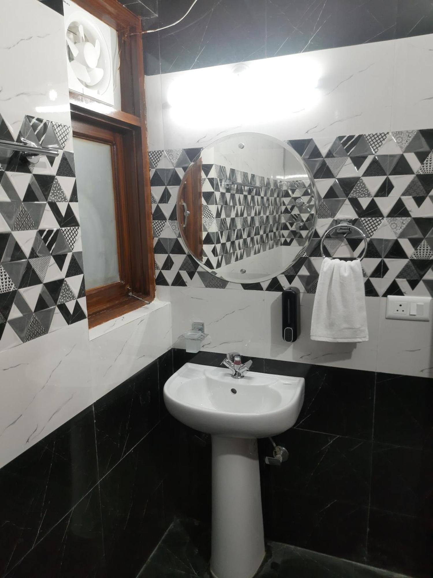 Aagaman Woods Homestay Shimla